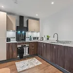 - - Balcony - Sleeps 6 * York