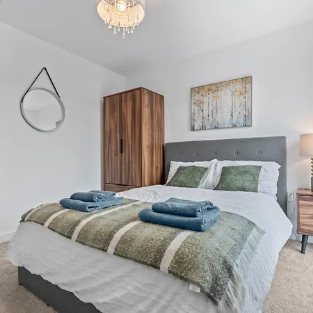 - - Balcony - Sleeps 6 Apartment York