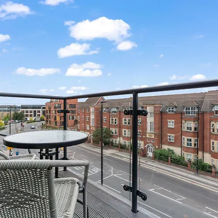 - - Balcony - Sleeps 6 *