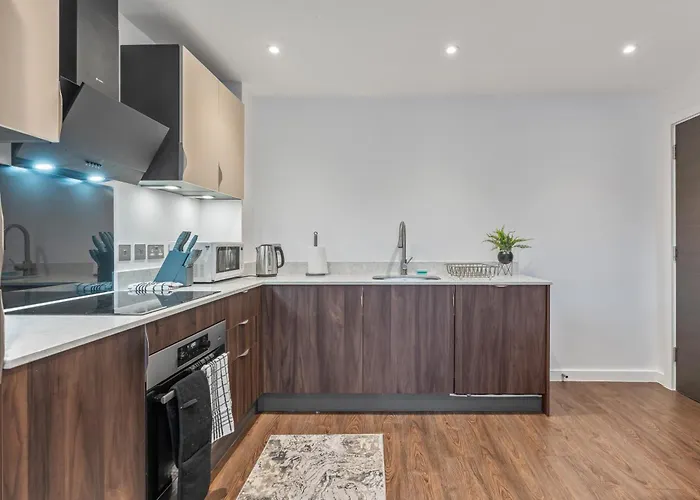 דירה - - Balcony - Sleeps 6 יורק