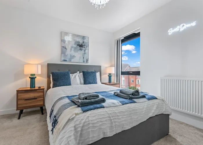 דירה - - Balcony - Sleeps 6 יורק