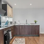 アパート - - Balcony - Sleeps 6 ヨーク