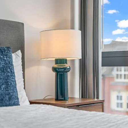 - - Balcony - Sleeps 6 Апартаменты Йорк