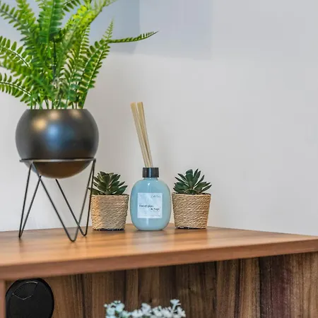 - - Balcony - Sleeps 6