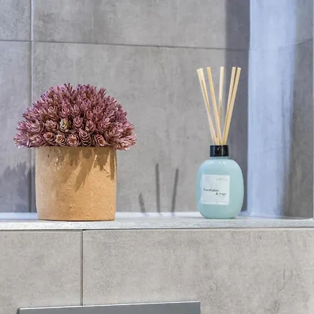 - - Balcony - Sleeps 6 Апартаменты